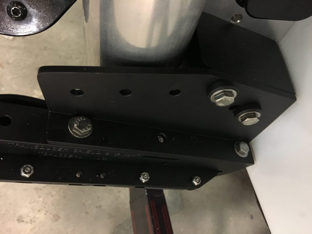 Adaptor L pentru montaj pe Jackplate Atlas 4’’ Combo (cu distanțier solid)
