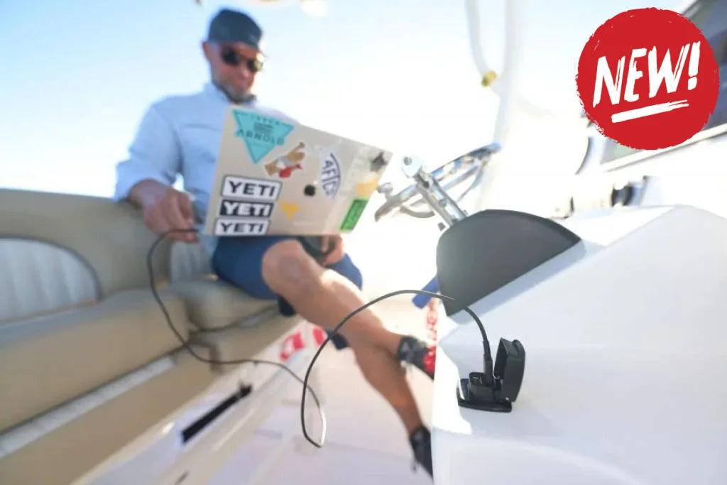 Priza incarcare pe barca ScanStrut Flip Pro Fast Charge Dual