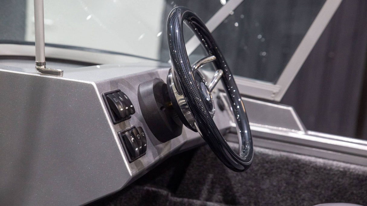 Barca de aluminiu Vizion 470 PRO