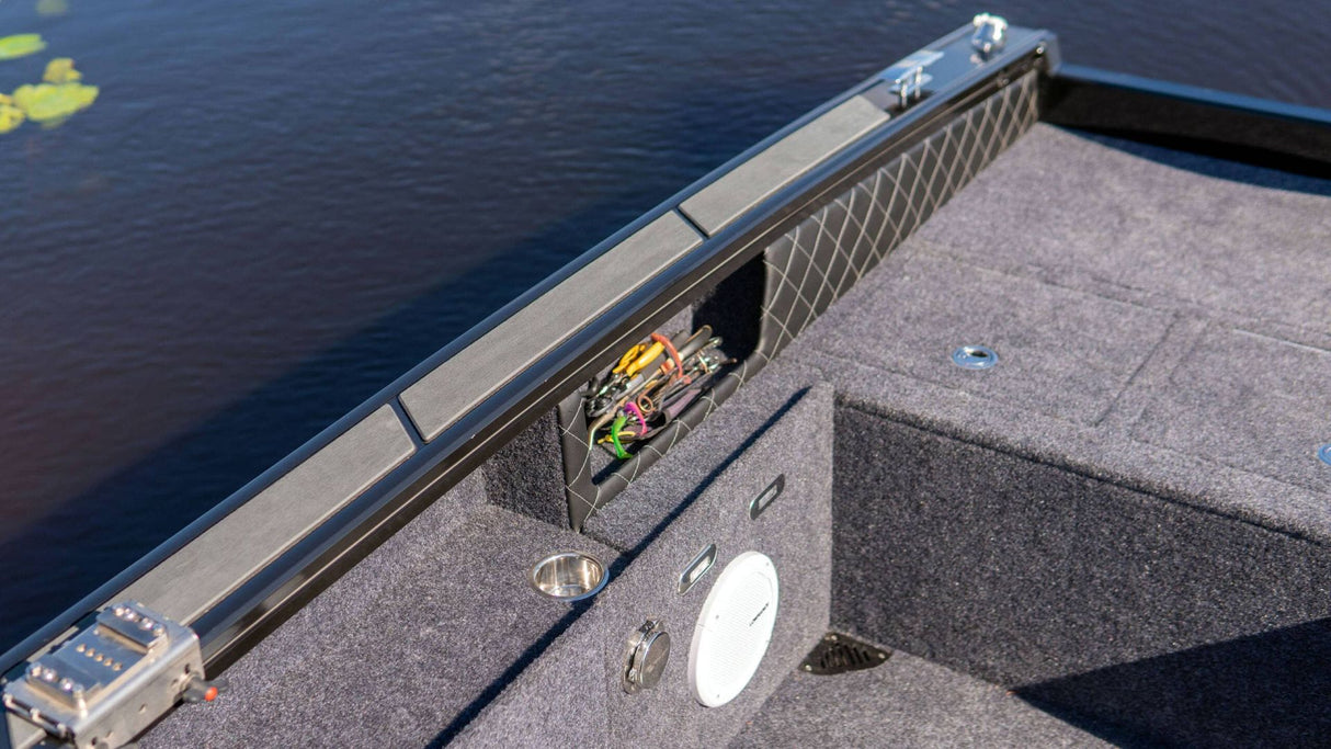 Barca de aluminiu Vizion 560