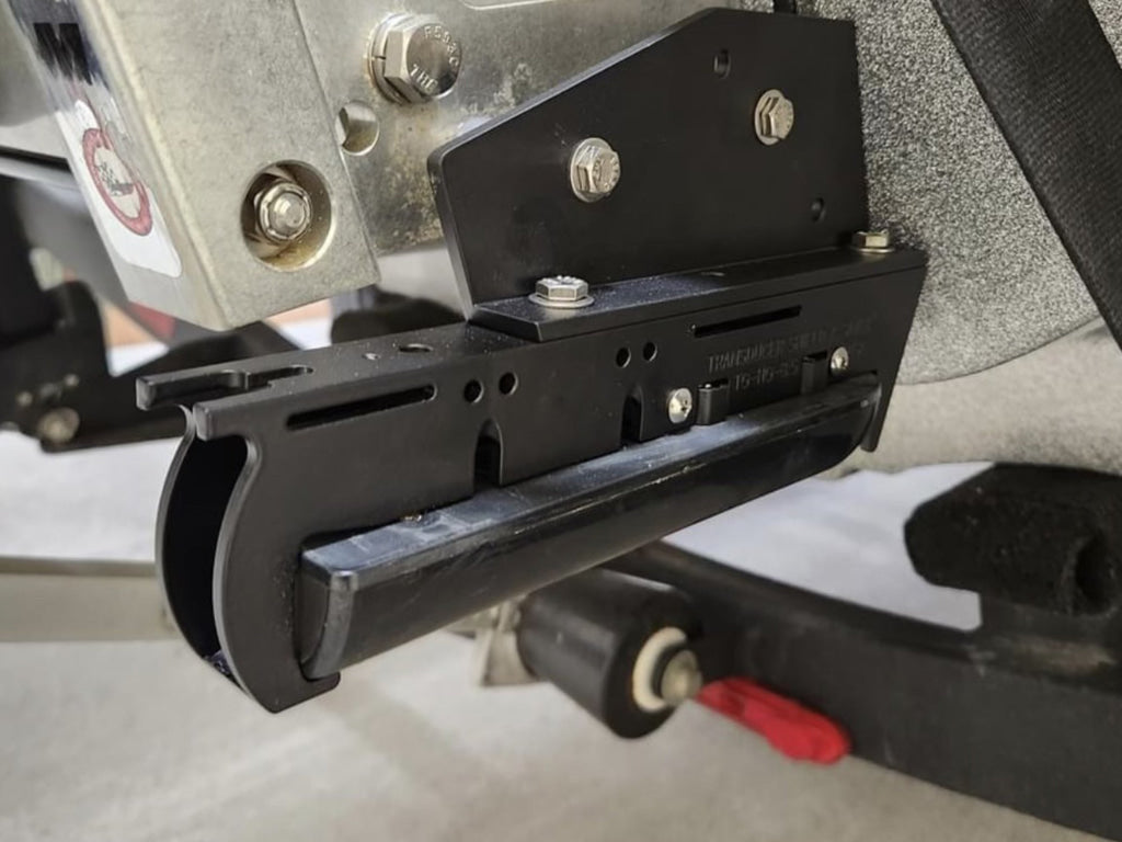 Adaptor jackplate BOB’S Machine de 6/8/10 inch – pentru partea babord (stanga).
