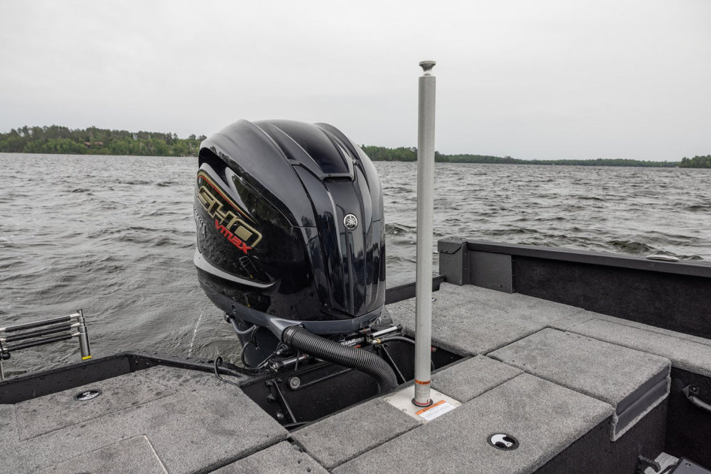Barca aluminiu AlumaCraft Competitor 185X Sport - Motor