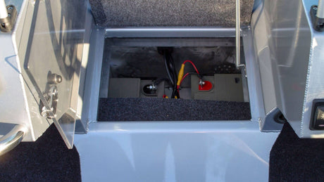 Barca de aluminiu Vizion 470