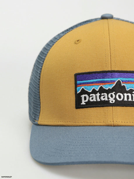 Sapca Patagonia P-6 Logo Trucker Pufferfish Gold