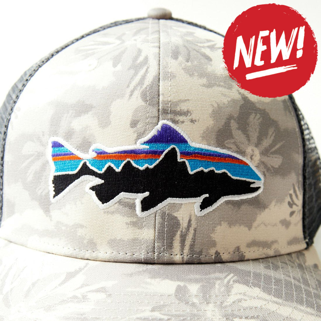 Sapca Patagonia Unisex Fitz Roy Trout Trucker Cliffs And Waves: Natural