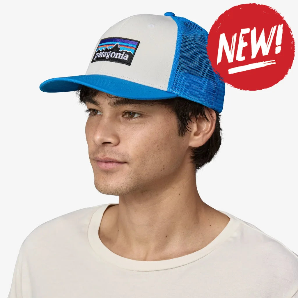 Sapca Patagonia Unisex P-6 Logo Trucker White W/Vessel Blue