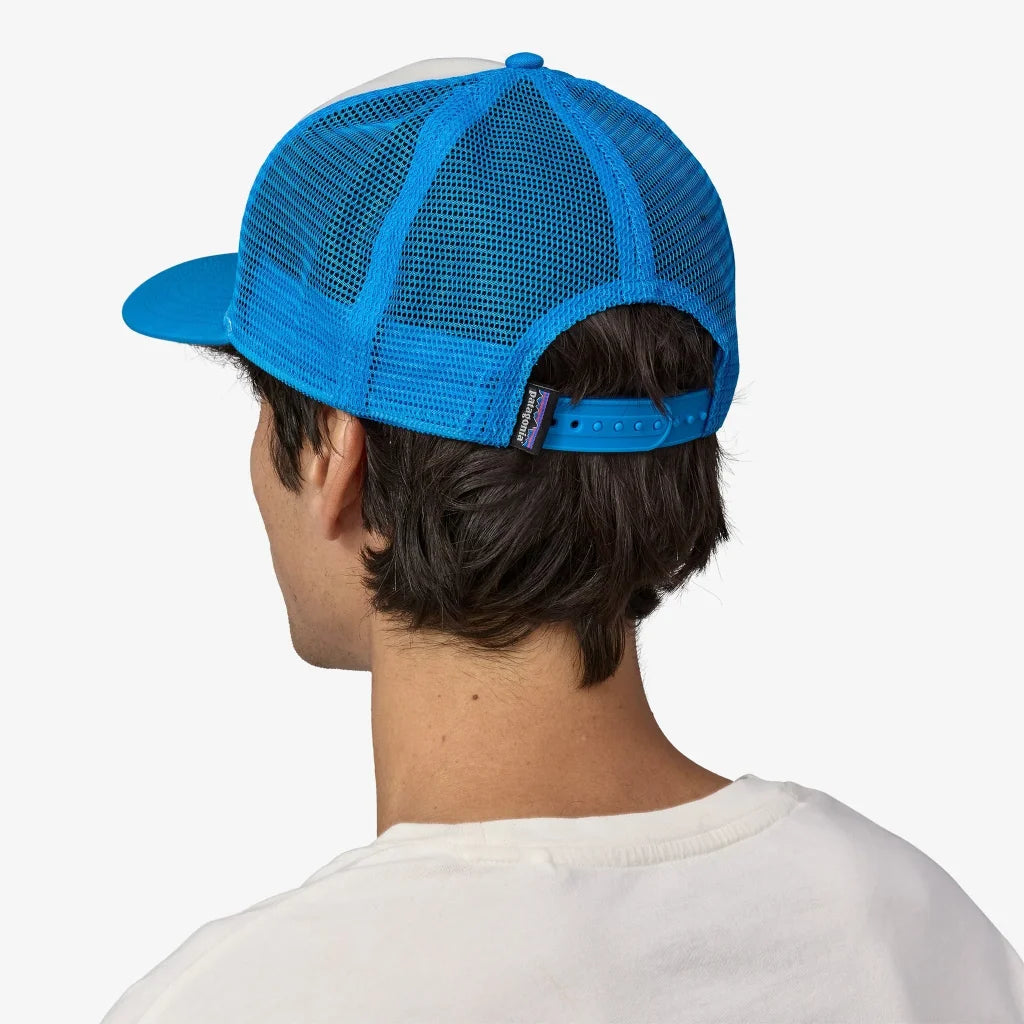 Sapca Patagonia Unisex P-6 Logo Trucker White W/Vessel Blue