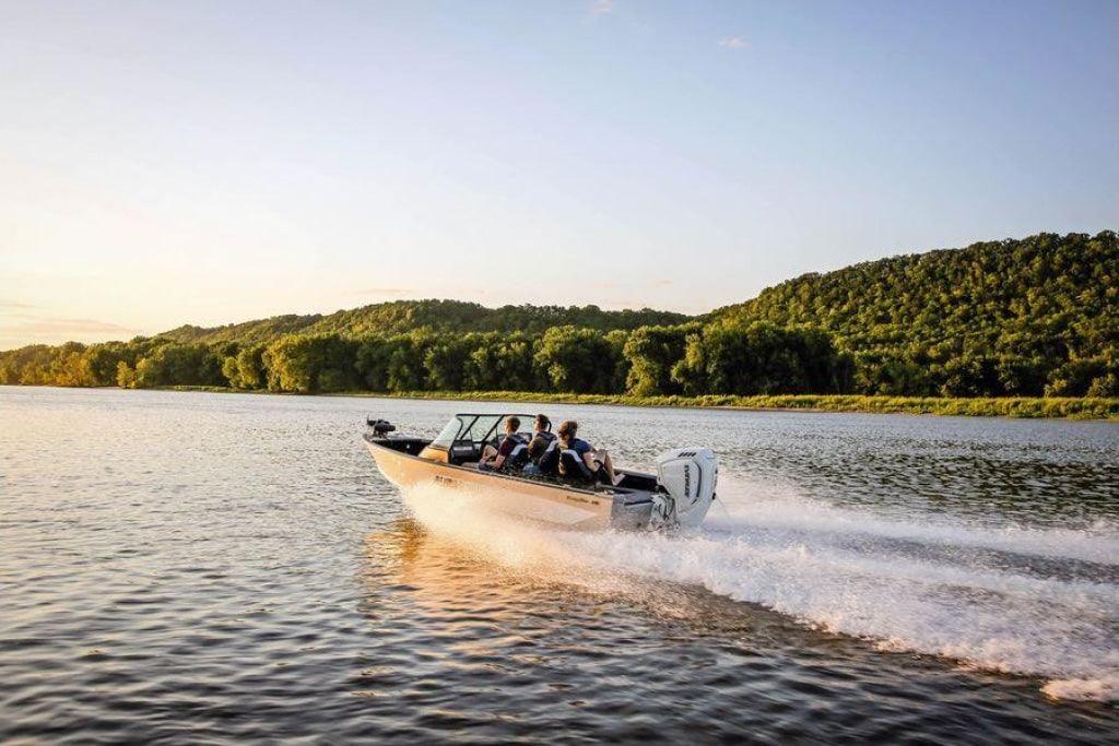 Barca Aluminiu Alumacraft Competitor 185 Motor Boats