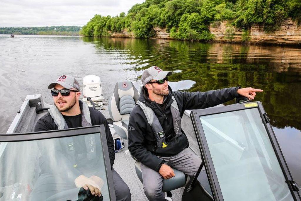 Barca Aluminiu Alumacraft Voyageur 175 Sport Motor Boats